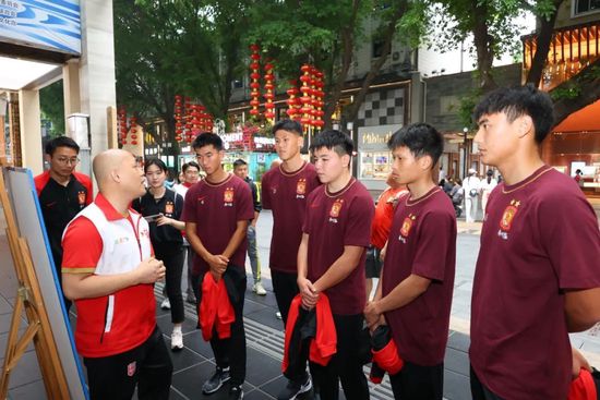 国产99久9在线