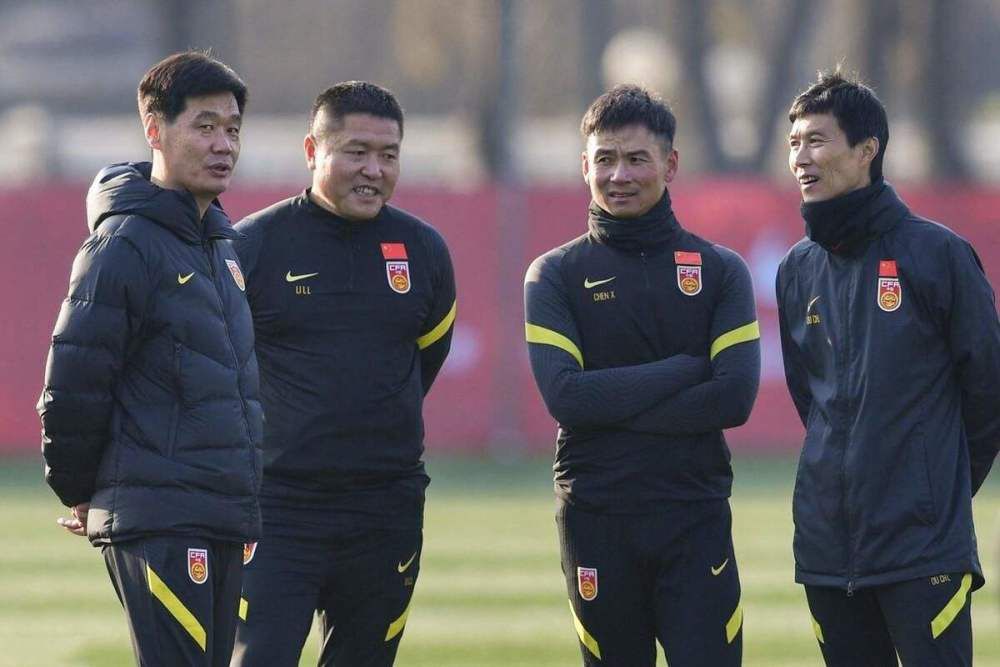 边摸边亲奶边做爽视频免费看